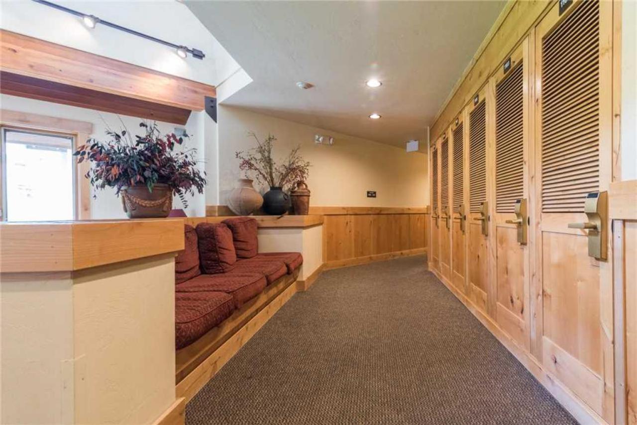 1106 Trappeur's Lodge, Trappeur's Crossing