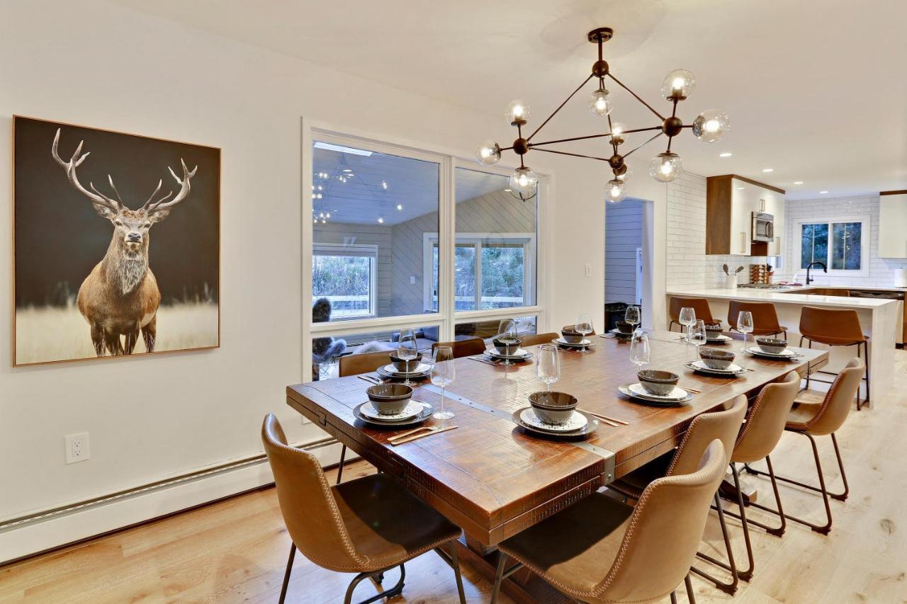 Slopeside Luxury Chalet: Riverside With Hot Tub & Activity Perks * Winter Park