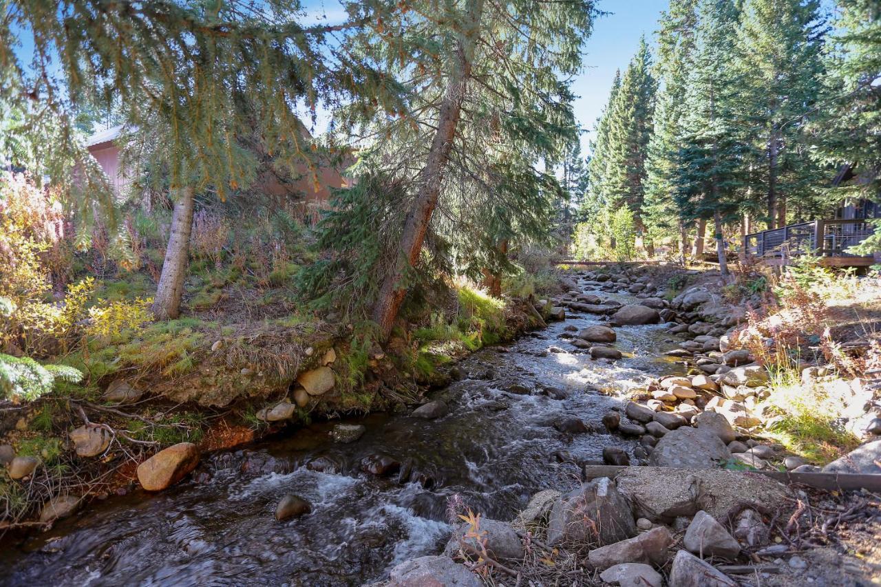 Slopeside Luxury Chalet: Riverside With Hot Tub & Activity Perks * Winter Park