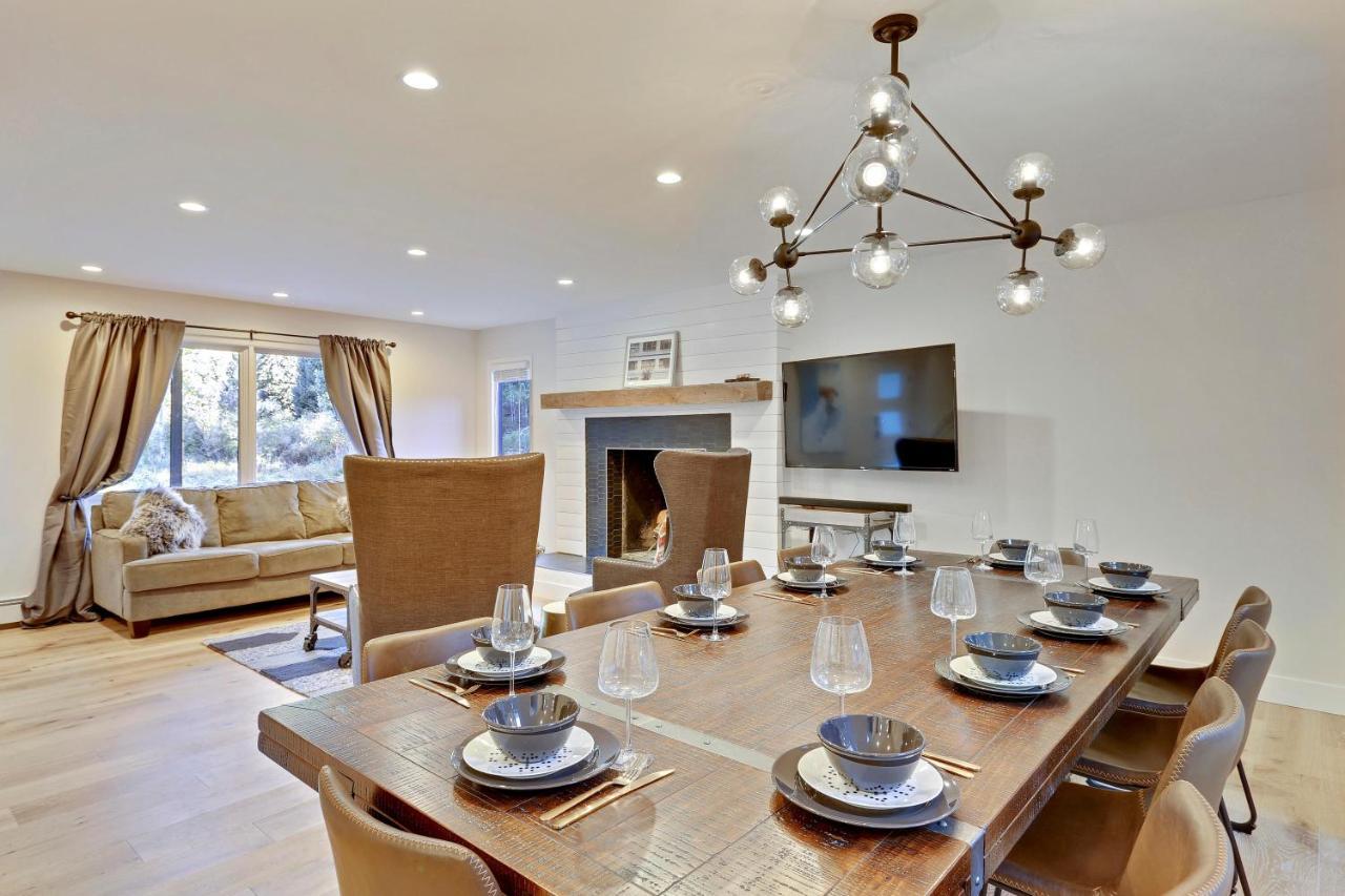 Holiday home Slopeside Luxury Chalet: Riverside With Hot Tub & Activity Perks Winter Park
