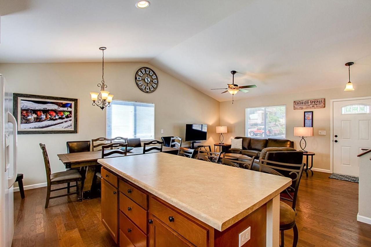 3808_somerset * Colorado Springs
