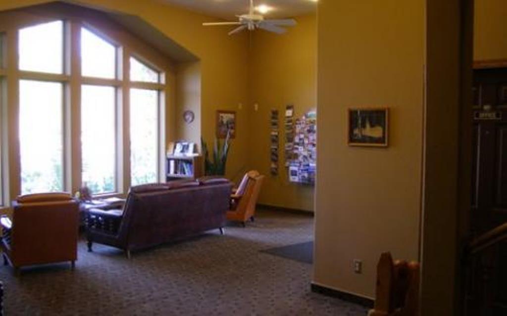 Olympia Motor Hotel 3*