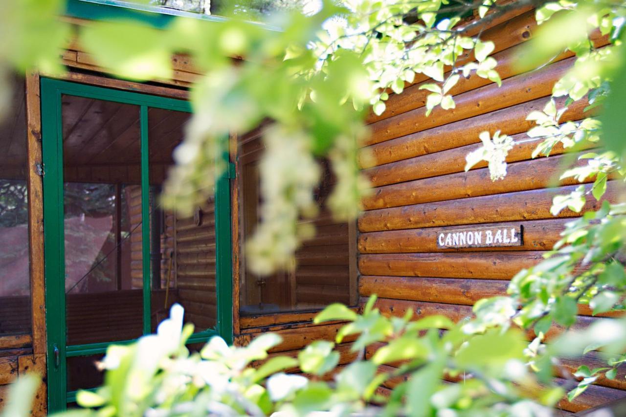 Idlewilde By The River Resort 3*