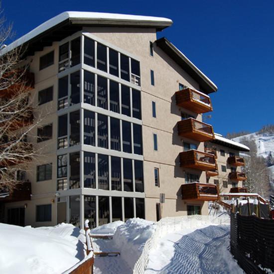 Storm Meadows Club