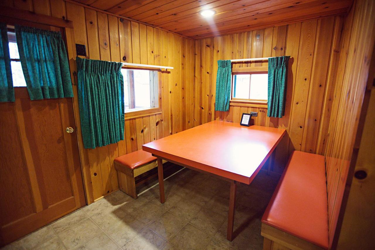 Idlewilde By The River Resort 3*