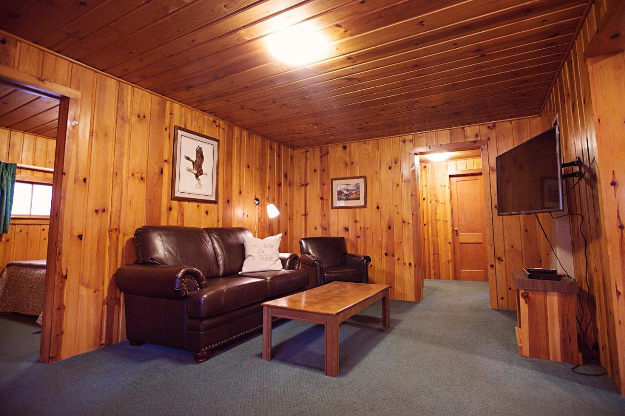 Idlewilde By The River 3* Estes Park