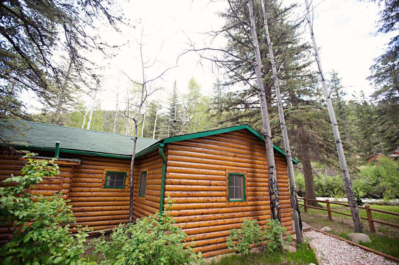 Idlewilde By The River 3*
