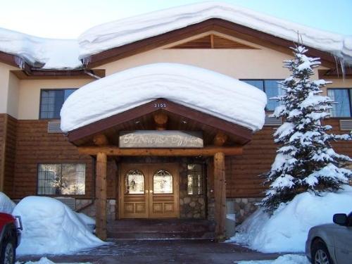 Lodge Steamboat Mountain *