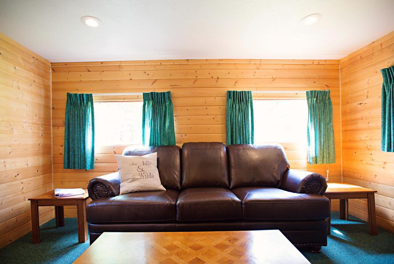 Idlewilde By The River 3* Estes Park