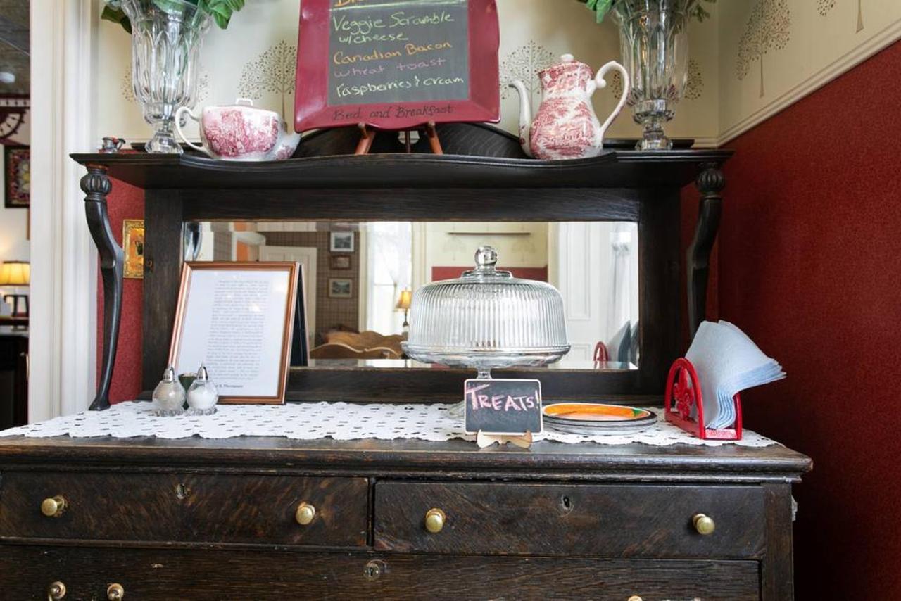 Rose Street Bed & Breakfast 3*