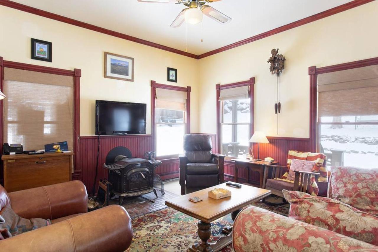 Rose Street Bed & Breakfast 3*