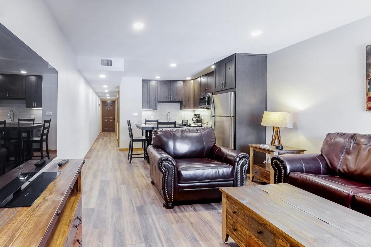 Mountainside Refresh & D257 Apartment