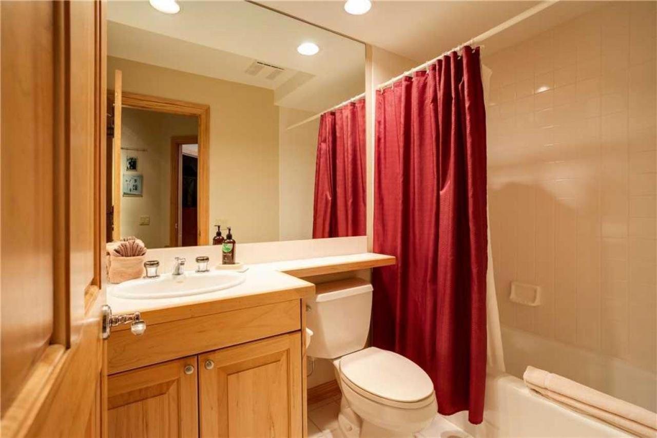 Ironwood 9 Apartment *