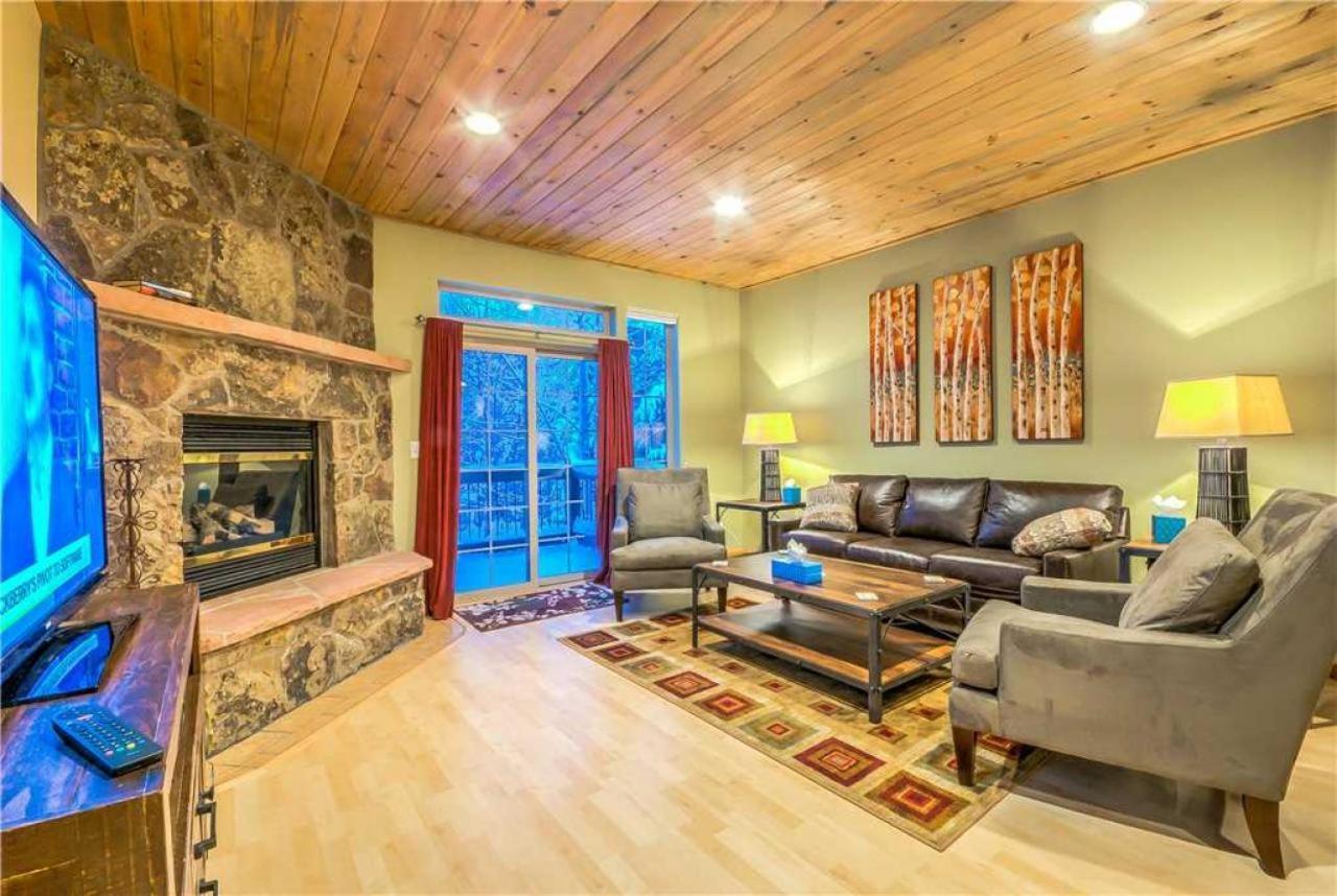 Apartment Willows Townhome 1106