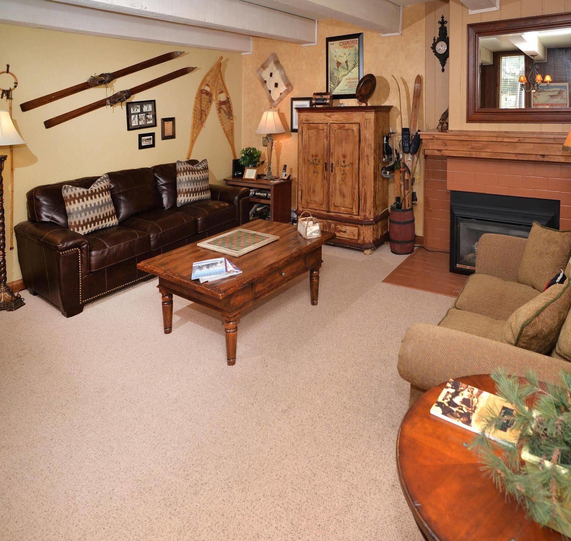 Hotel Vantage Point Lionshead By Berkshire Hathaway