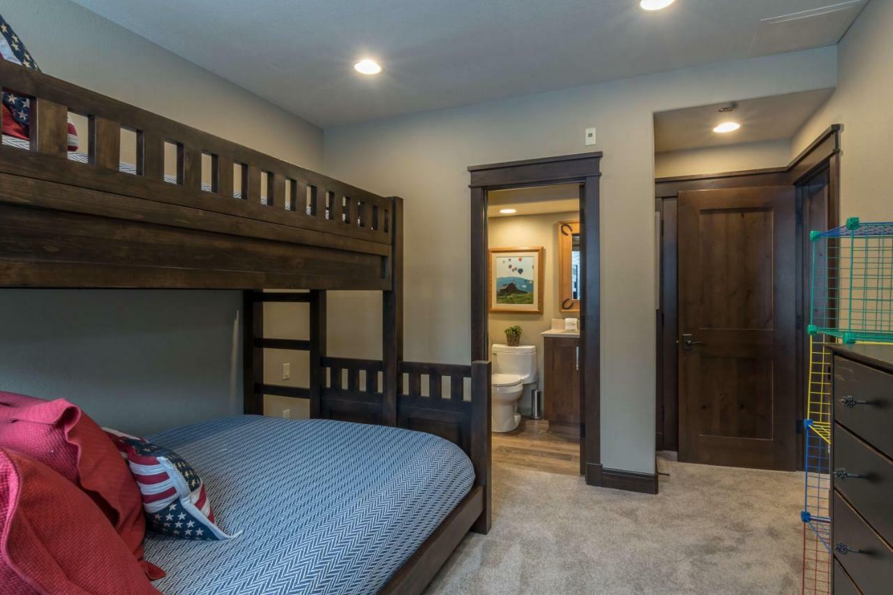 Ironwood By The Creek Townhouse Casa de férias *