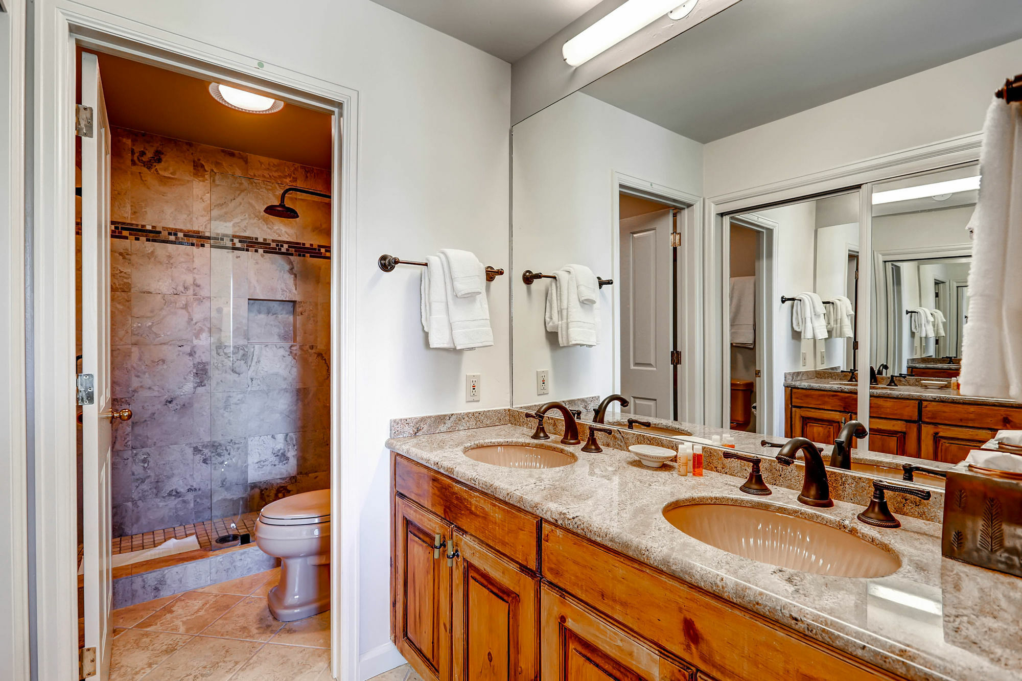 Hotel Highlands Area By East West Hospitality 4*
