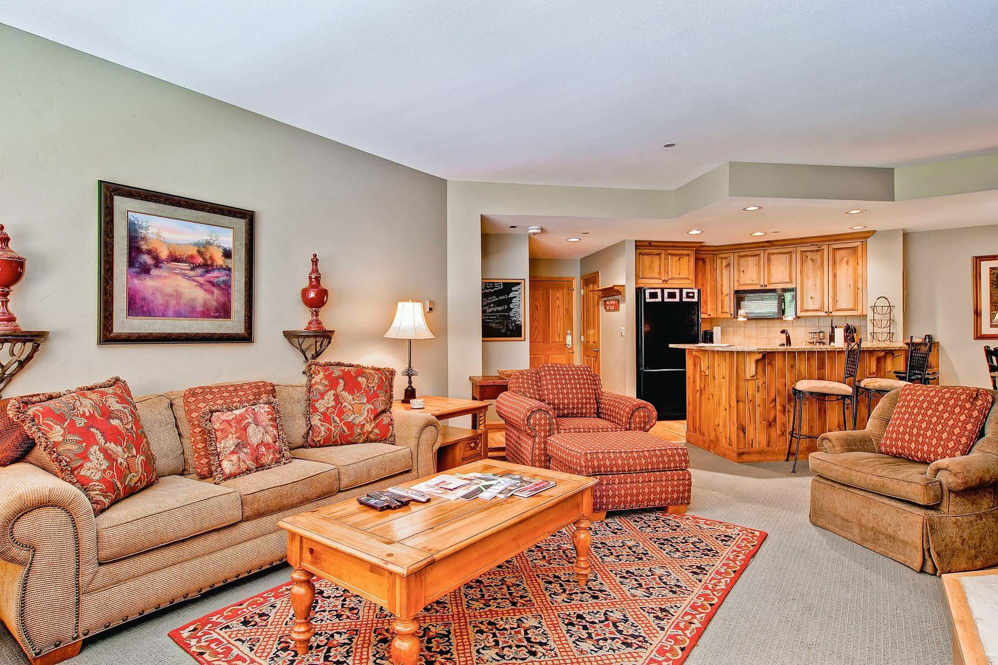 Highlands Area By East West Hospitality Beaver Creek
