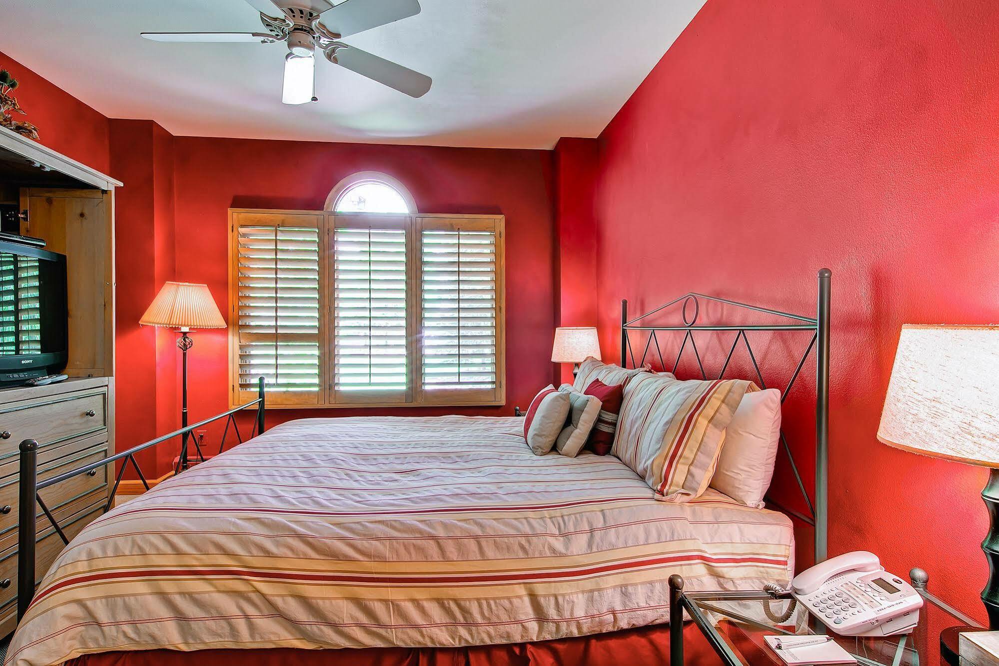 Hotel Highlands Area By East West Hospitality