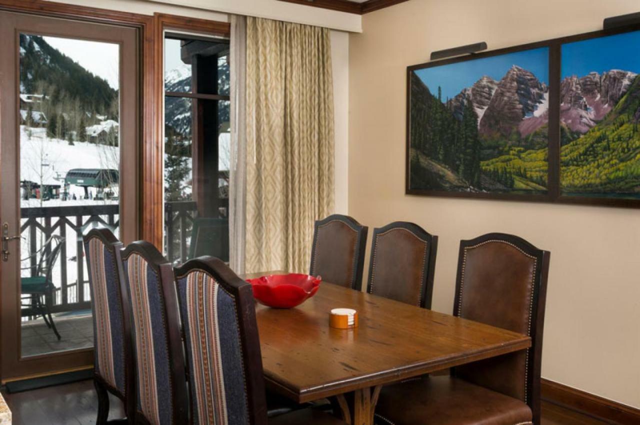 The Ritz-carlton, 2 Bedroom 8409, Mountain/mall View, Ski-in/ski-out In Highlands *