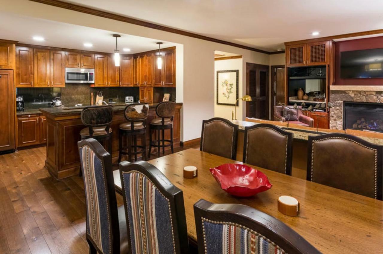 Holiday home The Ritz-carlton, 2 Bedroom 8409, Mountain/mall View, Ski-in/ski-out In Highlands *