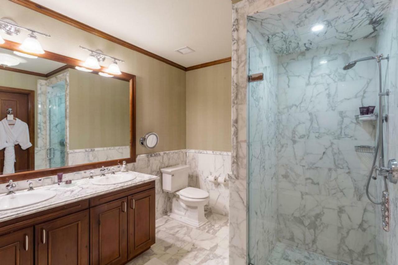 The Ritz-carlton, 2 Bedroom 8409, Mountain/mall View, Ski-in/ski-out In Highlands * Aspen
