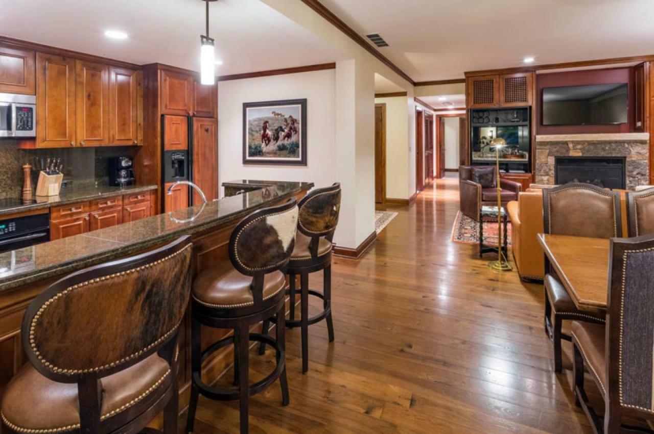 The Ritz-carlton Club, 3 Bedroom Float 3, Ski-in & Ski-out In Highlands Aspen