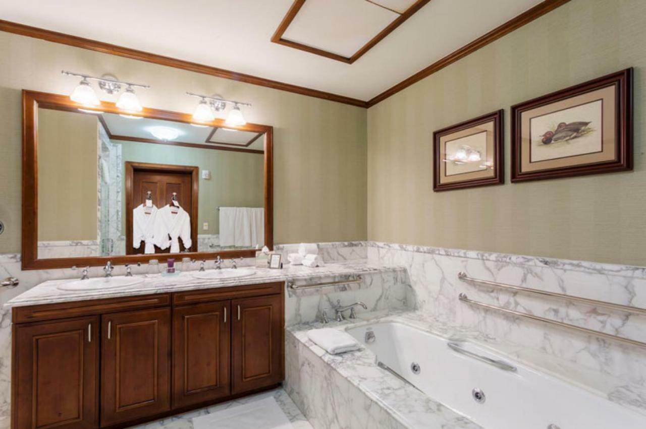 The Ritz-carlton Club, Two-bedroom Float 2, Ski-in & Ski-out In Highlands * Aspen