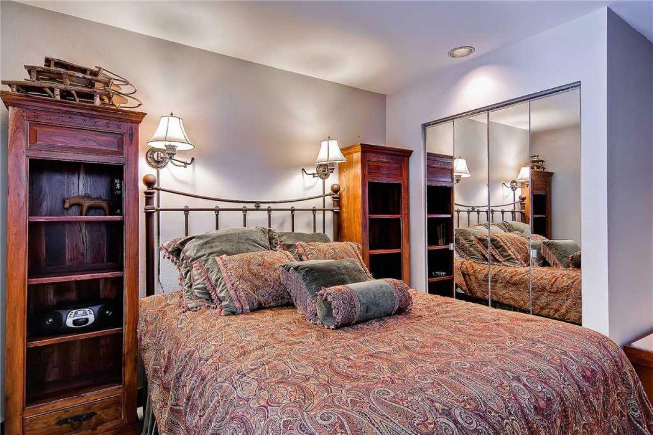 1106 Trappeur's Lodge, Trappeur's Crossing
