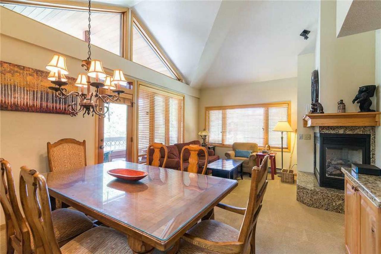 1310 Trappeur's Lodge, Trappeur's Crossing