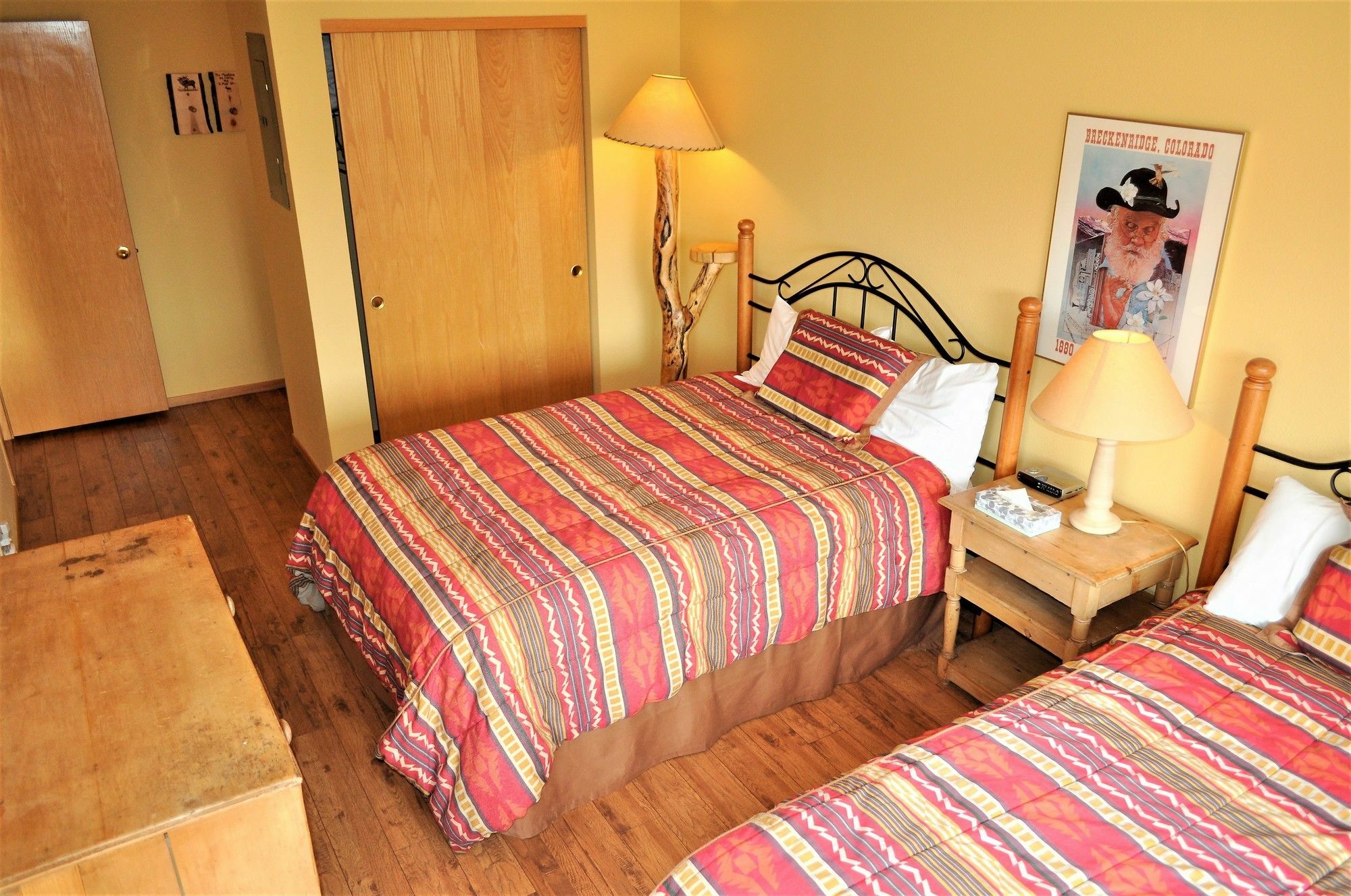 Hotel Rocky Mountain Management 3*