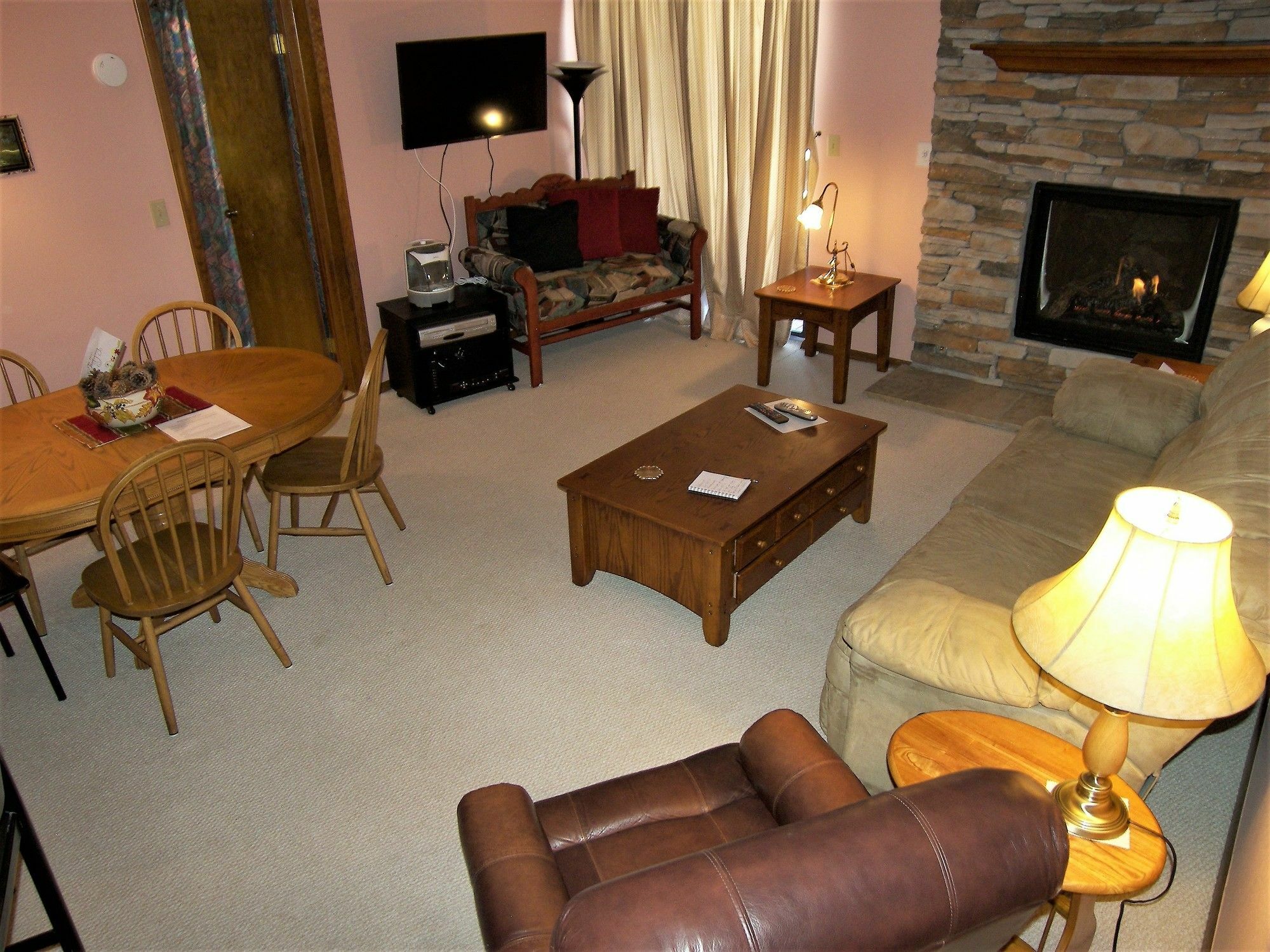 Hotel Rocky Mountain Management 3*