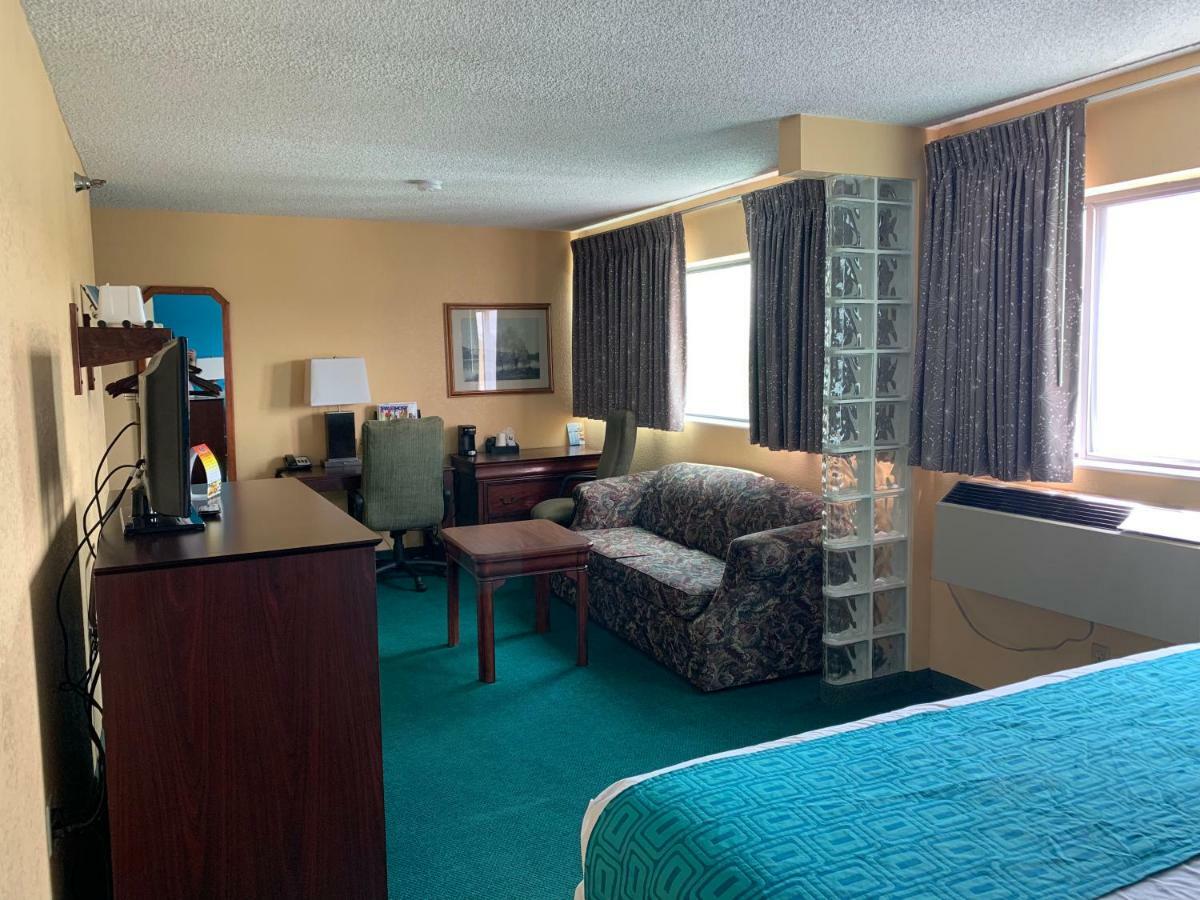Hotel Howard Johnson By Wyndham Denver West Wheat Ridge