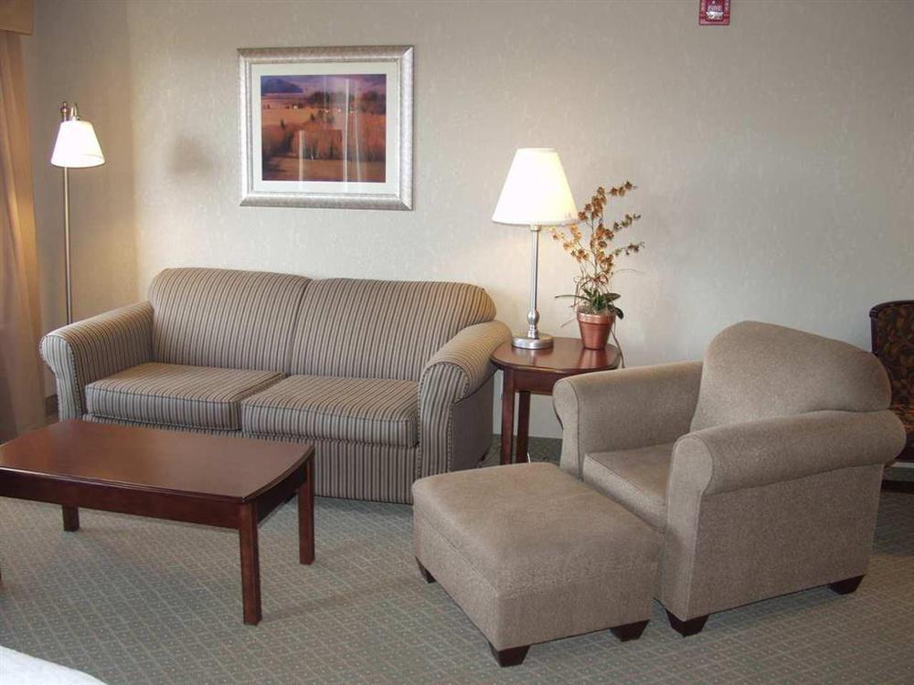 Hotel Hampton & Colorado Springs-air Force Academy/i-25 North 3*