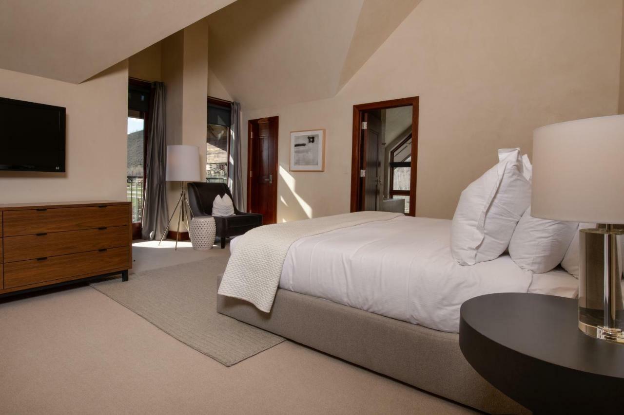 4 Bedroom Luxury At Solaris Residences *