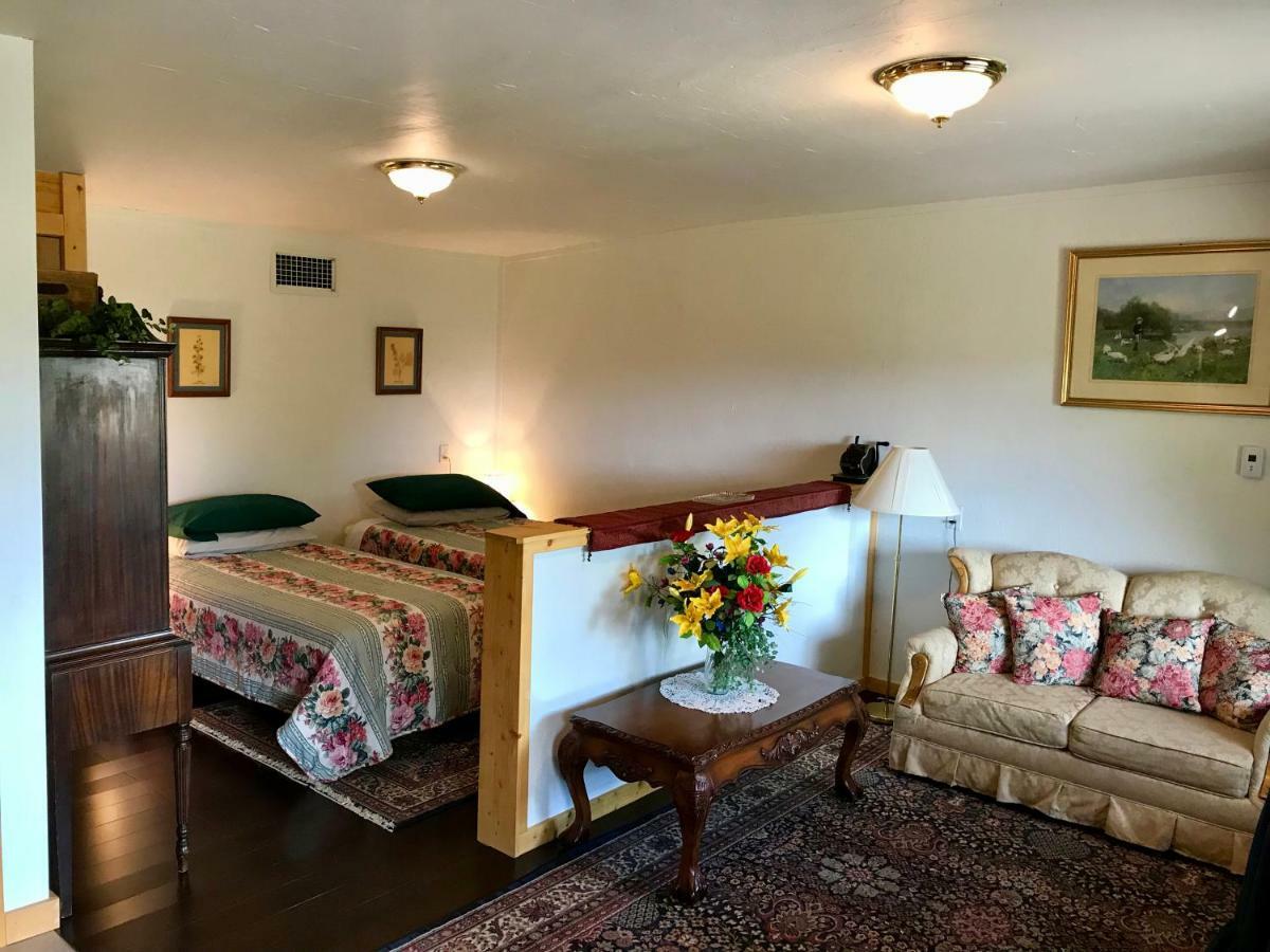 Canyon Crest Hotel 2*