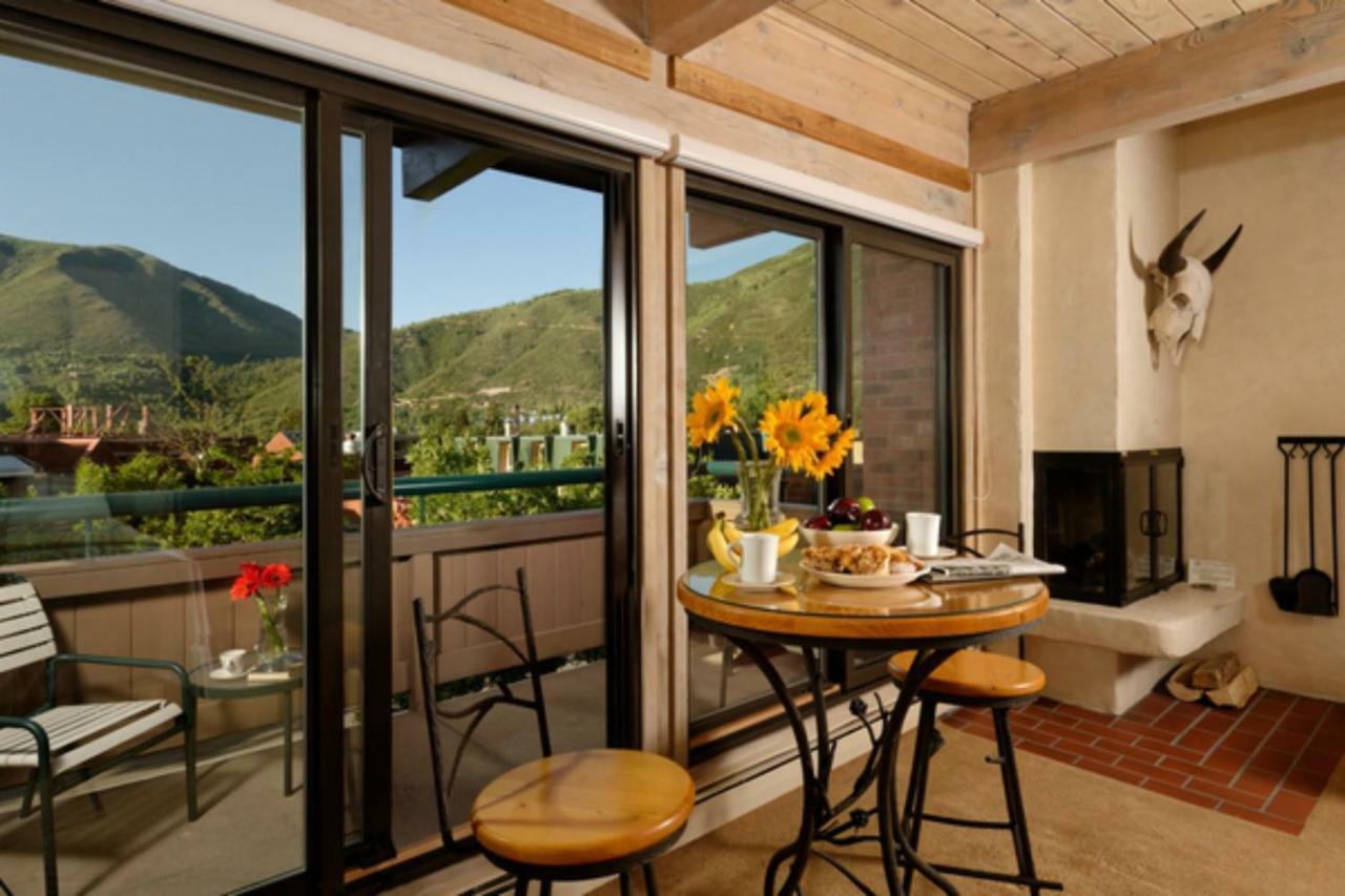 Square Condominium 3* Aspen