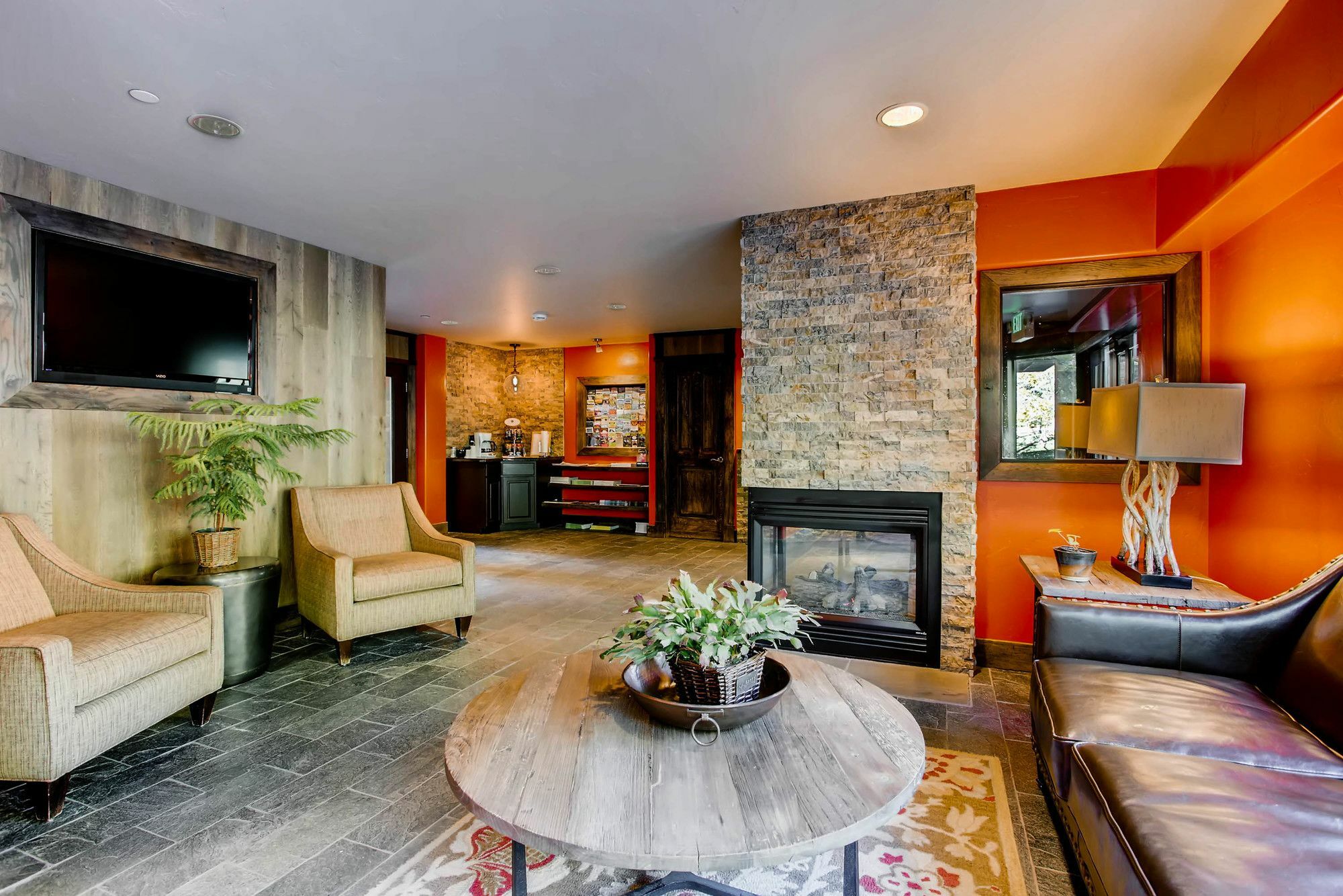 Apartment Westwind At *