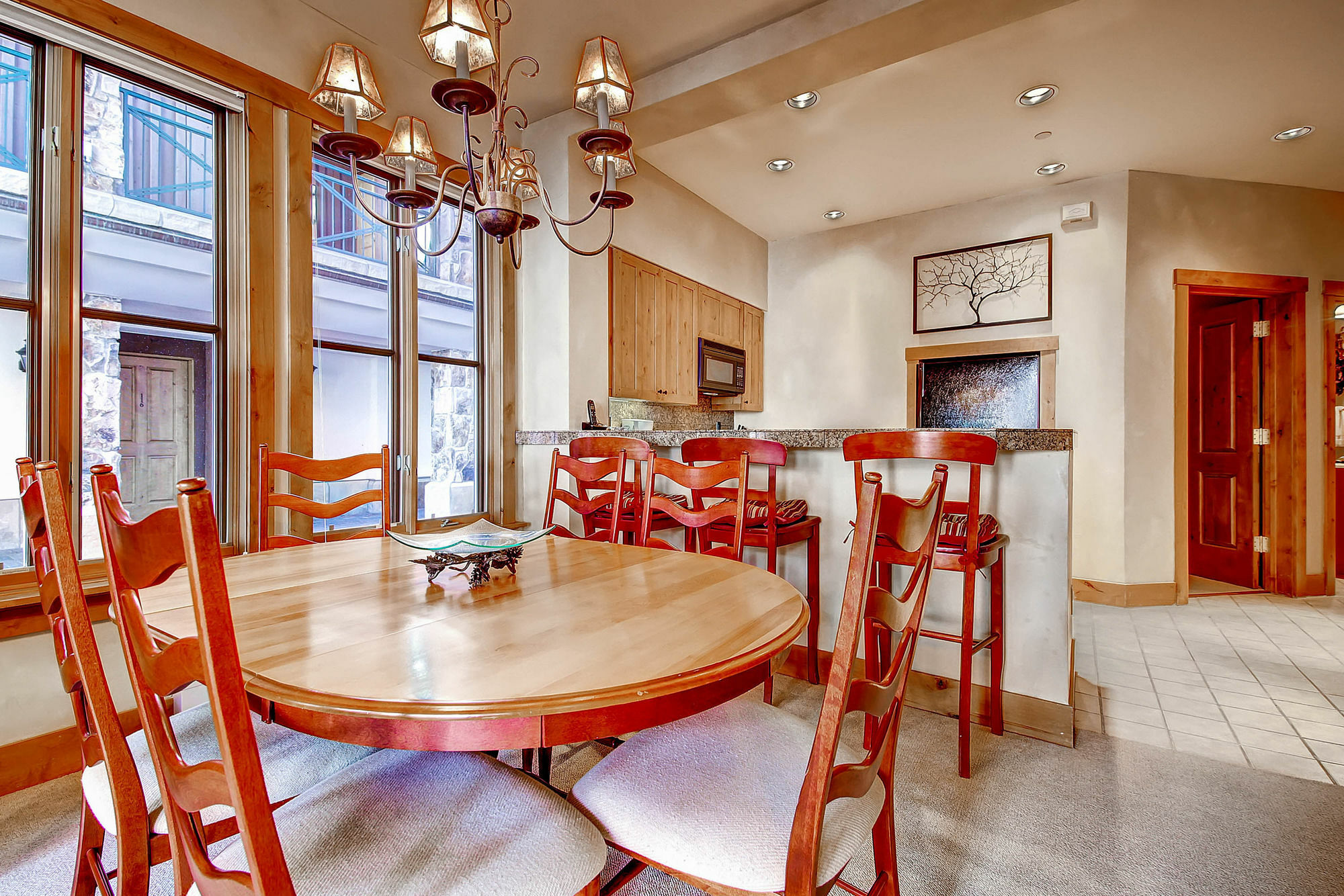 Villa Montane By East West *