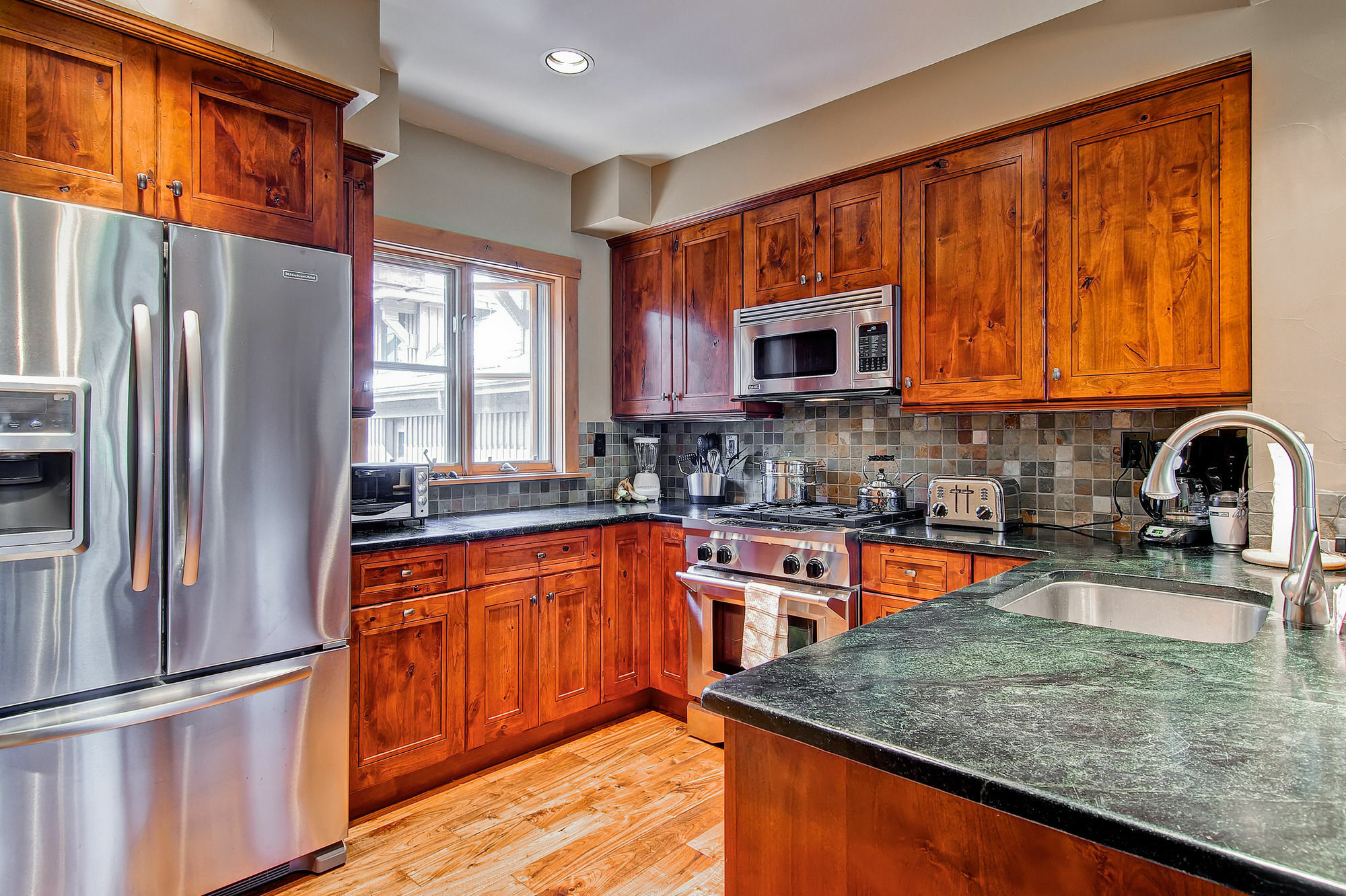 Villa Montane By East West