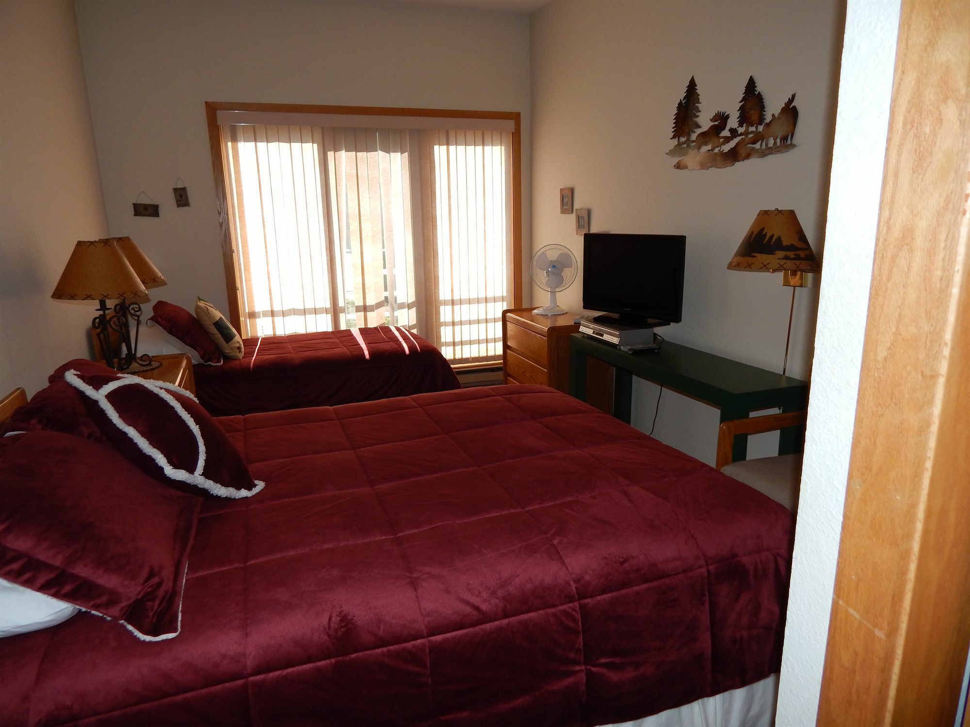 Crestview Place Apartment *