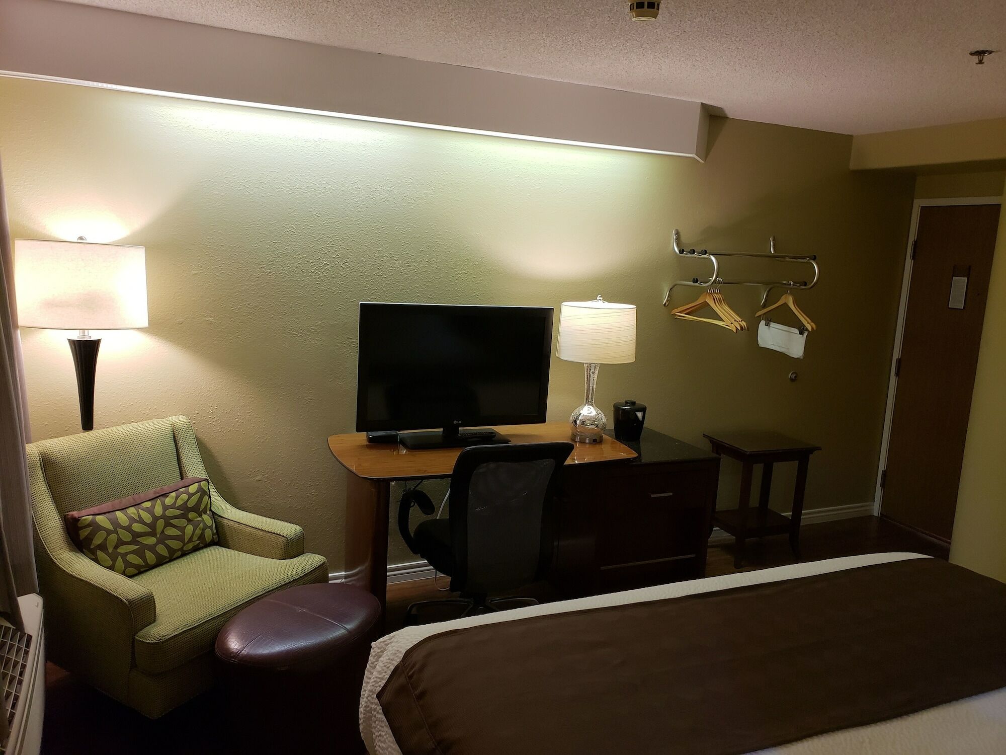 Days By Wyndham Hotel Thornton