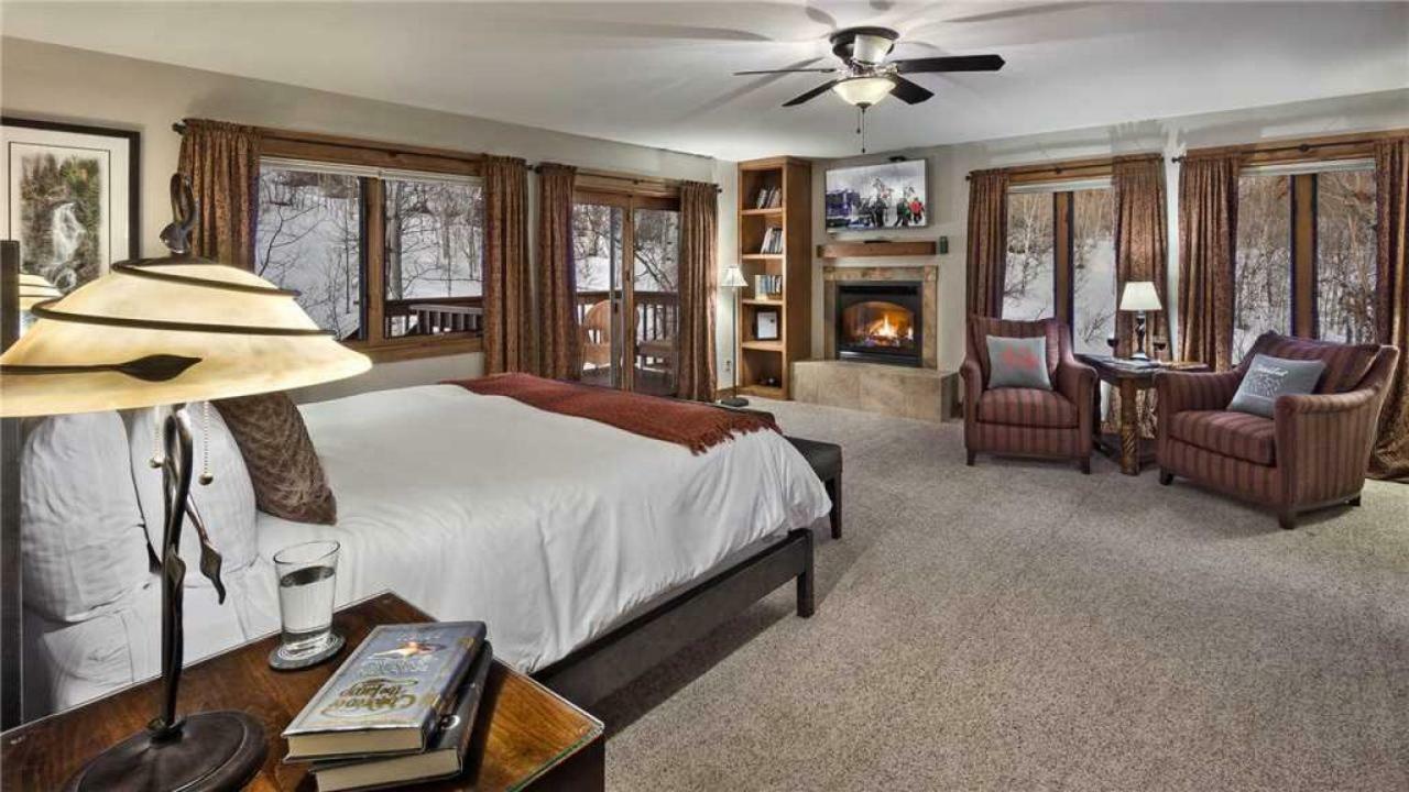 Creekside Chalet: 6br Luxury Private Mountain Holiday home *