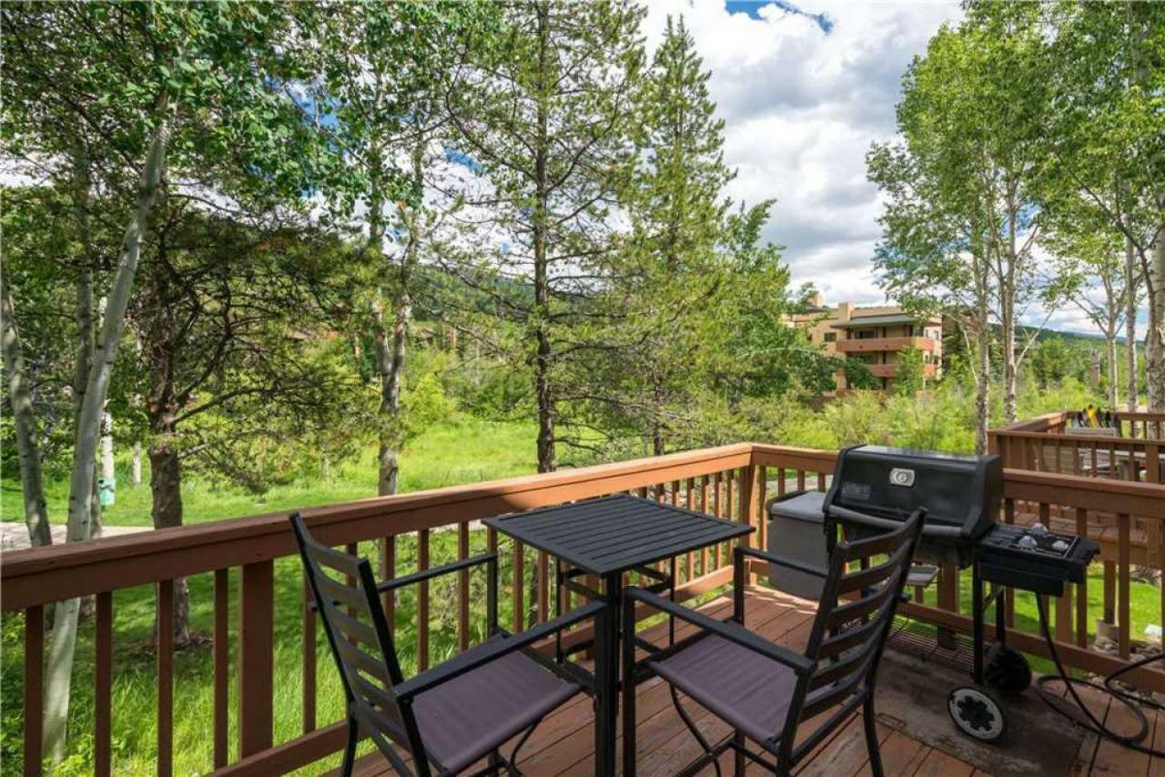 Evergreen Townhome #1 Apartment
