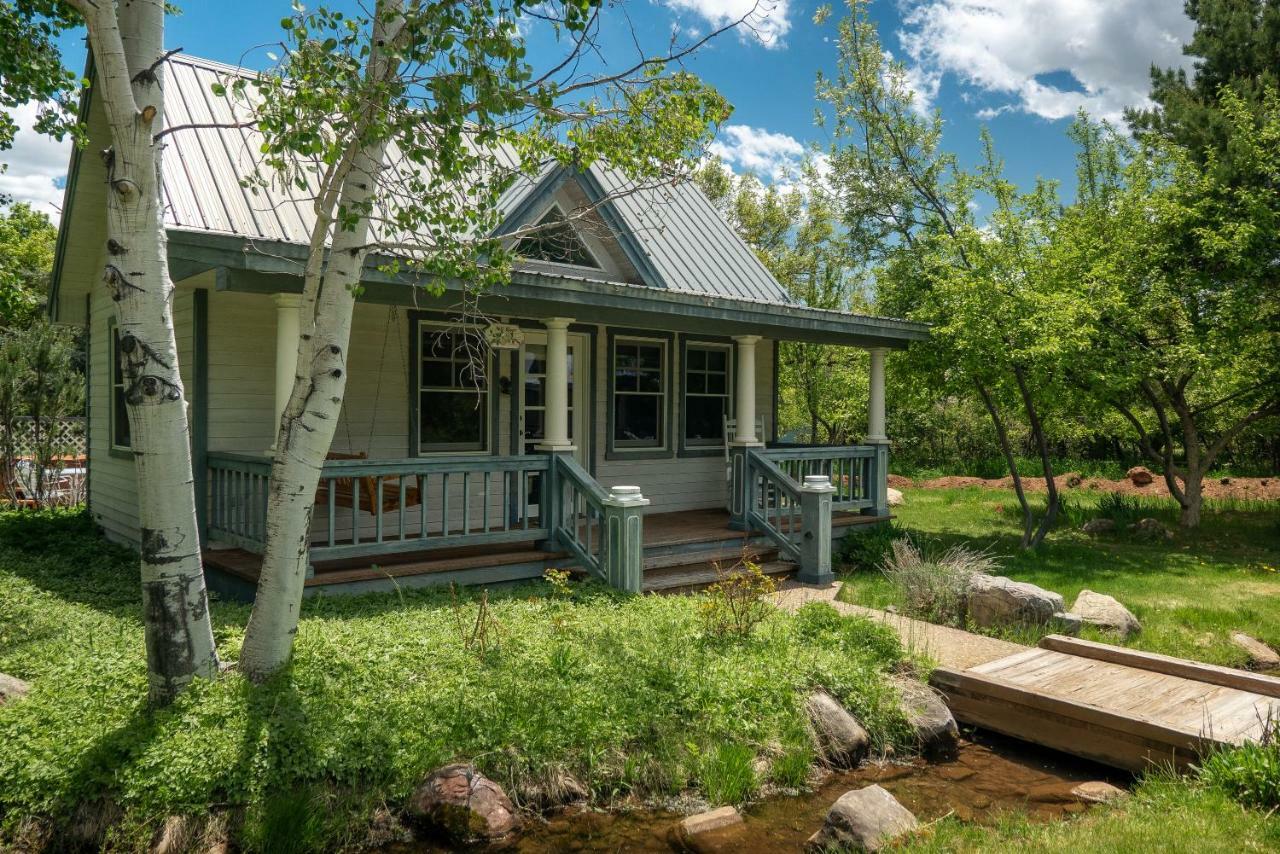 Apple Orchard Bed & Breakfast