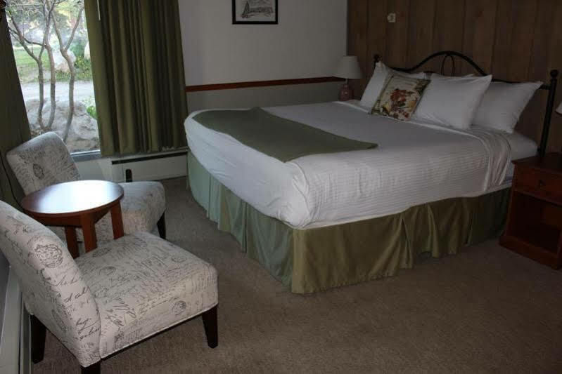 Cristiana Guesthaus Lodge *