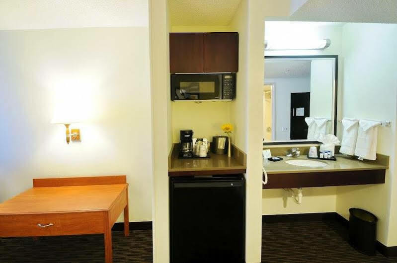 Spark By Hilton International Airport Hotel DEN