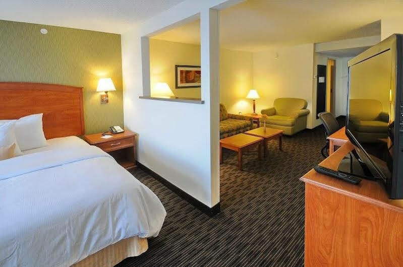 Spark By Hilton International Airport 3* DEN