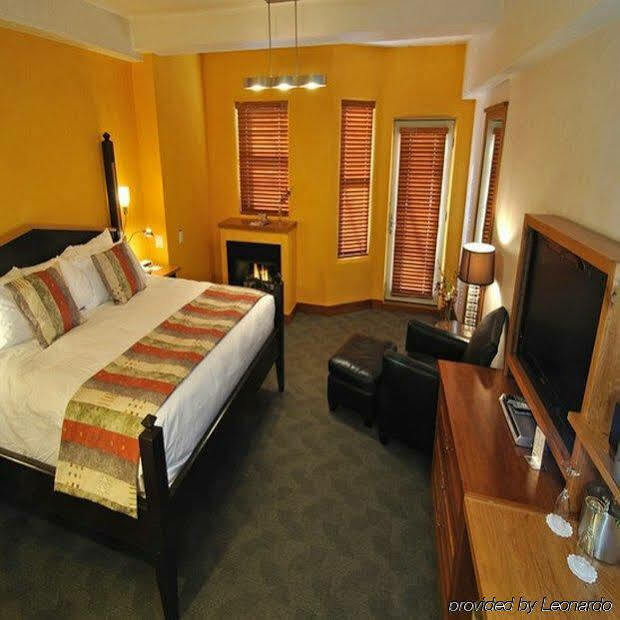 Camel's Garden 3*
