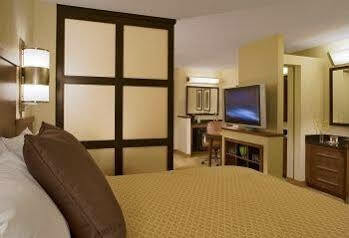 Hyatt Place Denver-south/park Meadows 3*